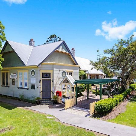 The Old Bank Gladstone Licensed Restaurant & Boutique Accommodation Hat Head Екстер'єр фото