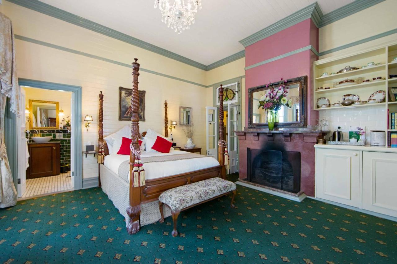 The Old Bank Gladstone Licensed Restaurant & Boutique Accommodation Hat Head Екстер'єр фото