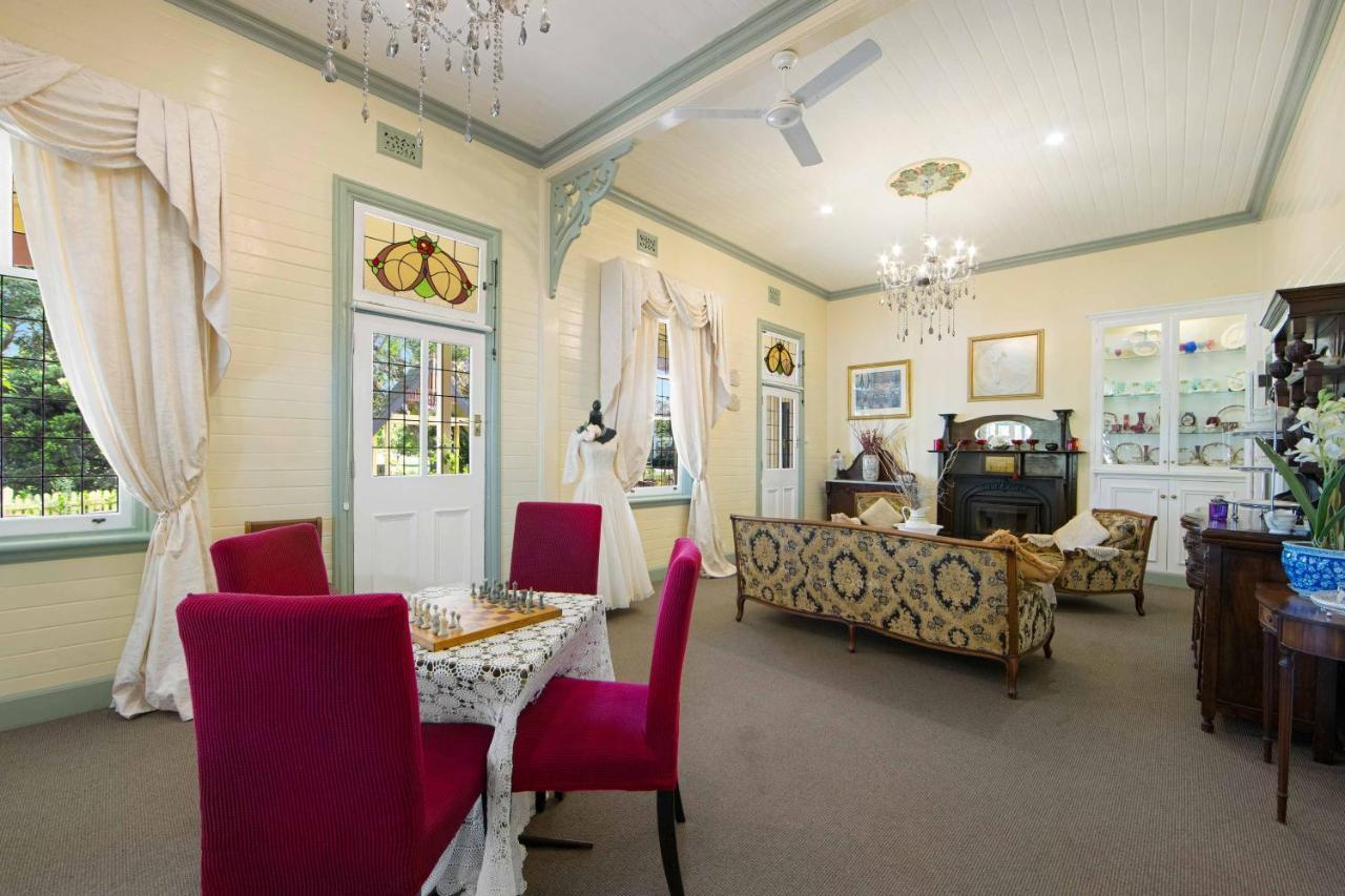 The Old Bank Gladstone Licensed Restaurant & Boutique Accommodation Hat Head Екстер'єр фото
