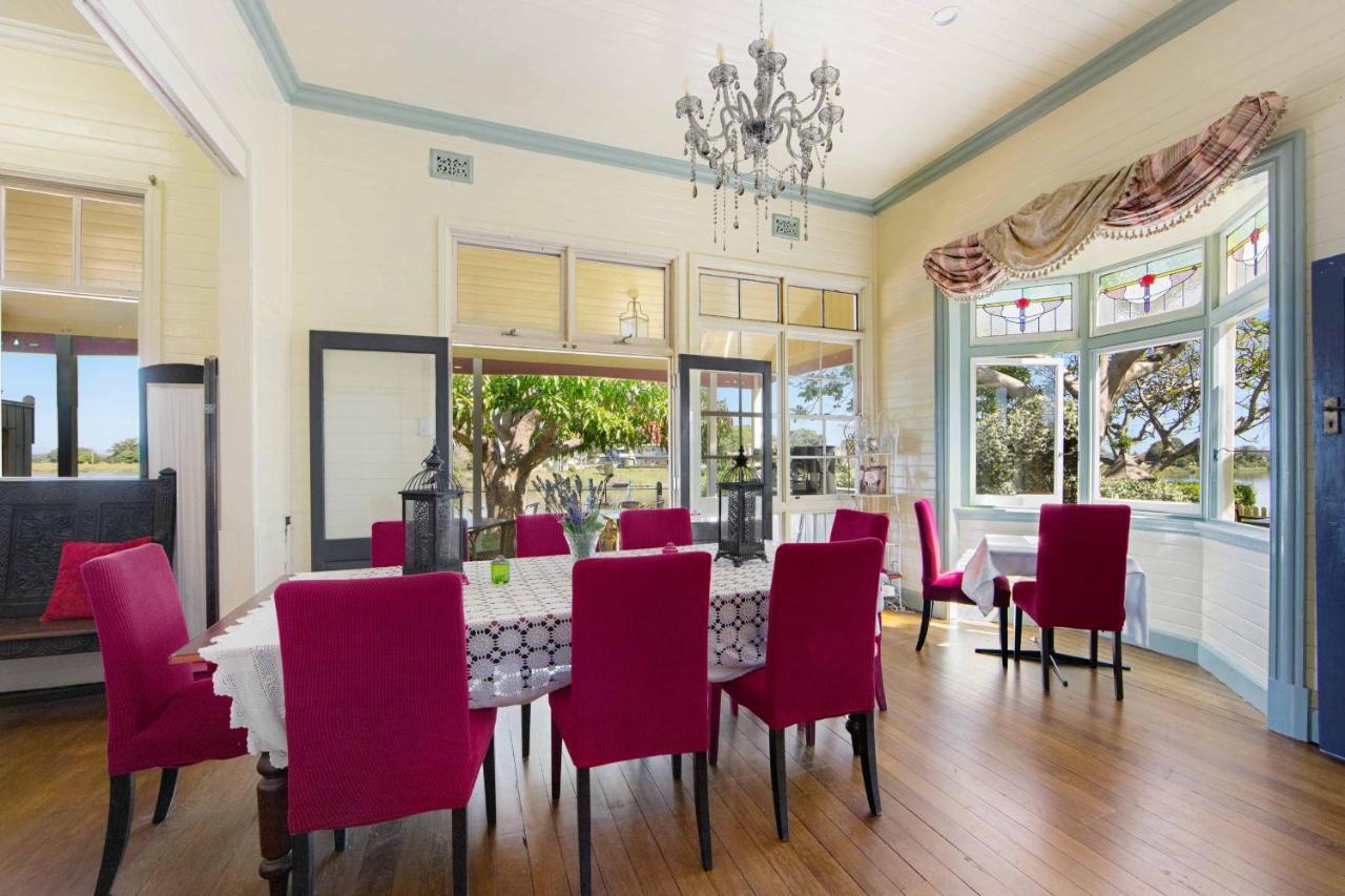 The Old Bank Gladstone Licensed Restaurant & Boutique Accommodation Hat Head Екстер'єр фото