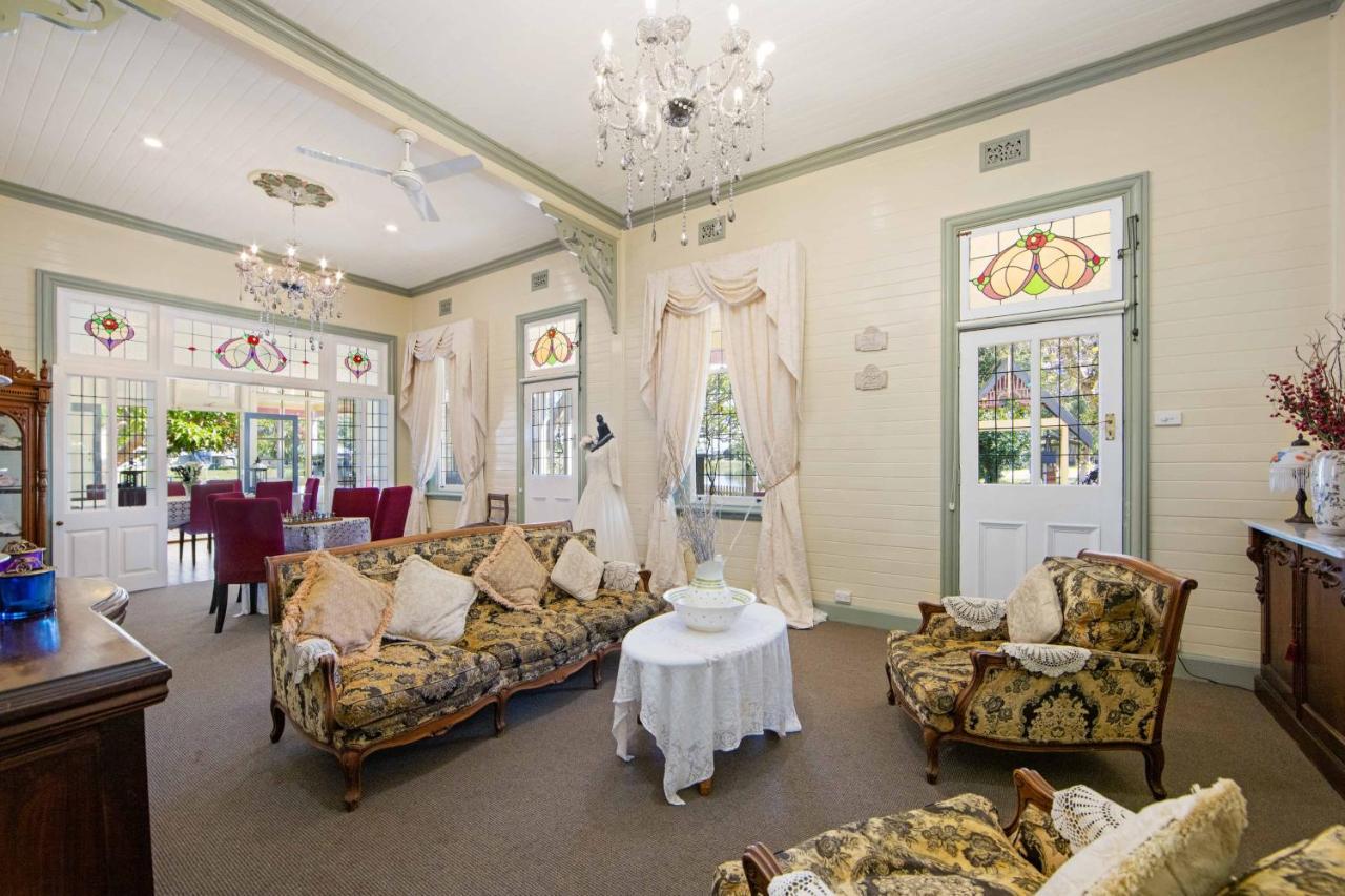The Old Bank Gladstone Licensed Restaurant & Boutique Accommodation Hat Head Екстер'єр фото