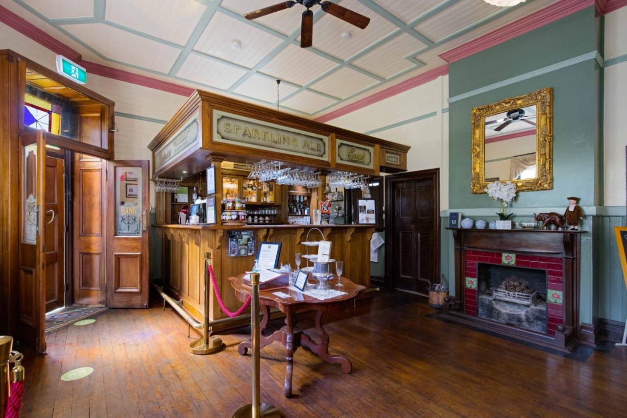 The Old Bank Gladstone Licensed Restaurant & Boutique Accommodation Hat Head Екстер'єр фото